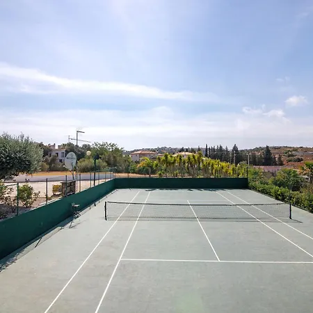 Apartment Thiago Holidays